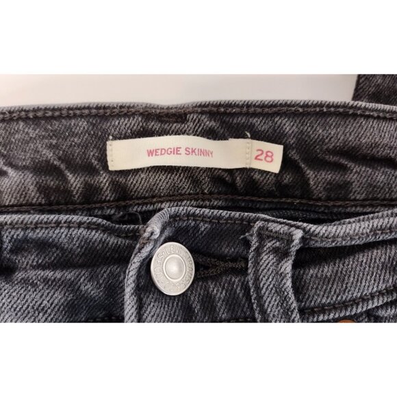 Levi Wedgie Skinny Jeans Size 28 Black - Picture 3 of 9